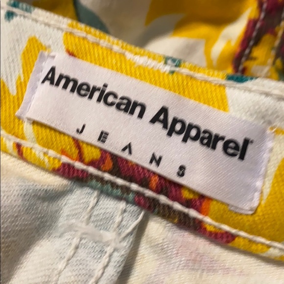 American Apparel Sunflower High-Waist Cuffed Denim Shorts - Picture 4 of 6